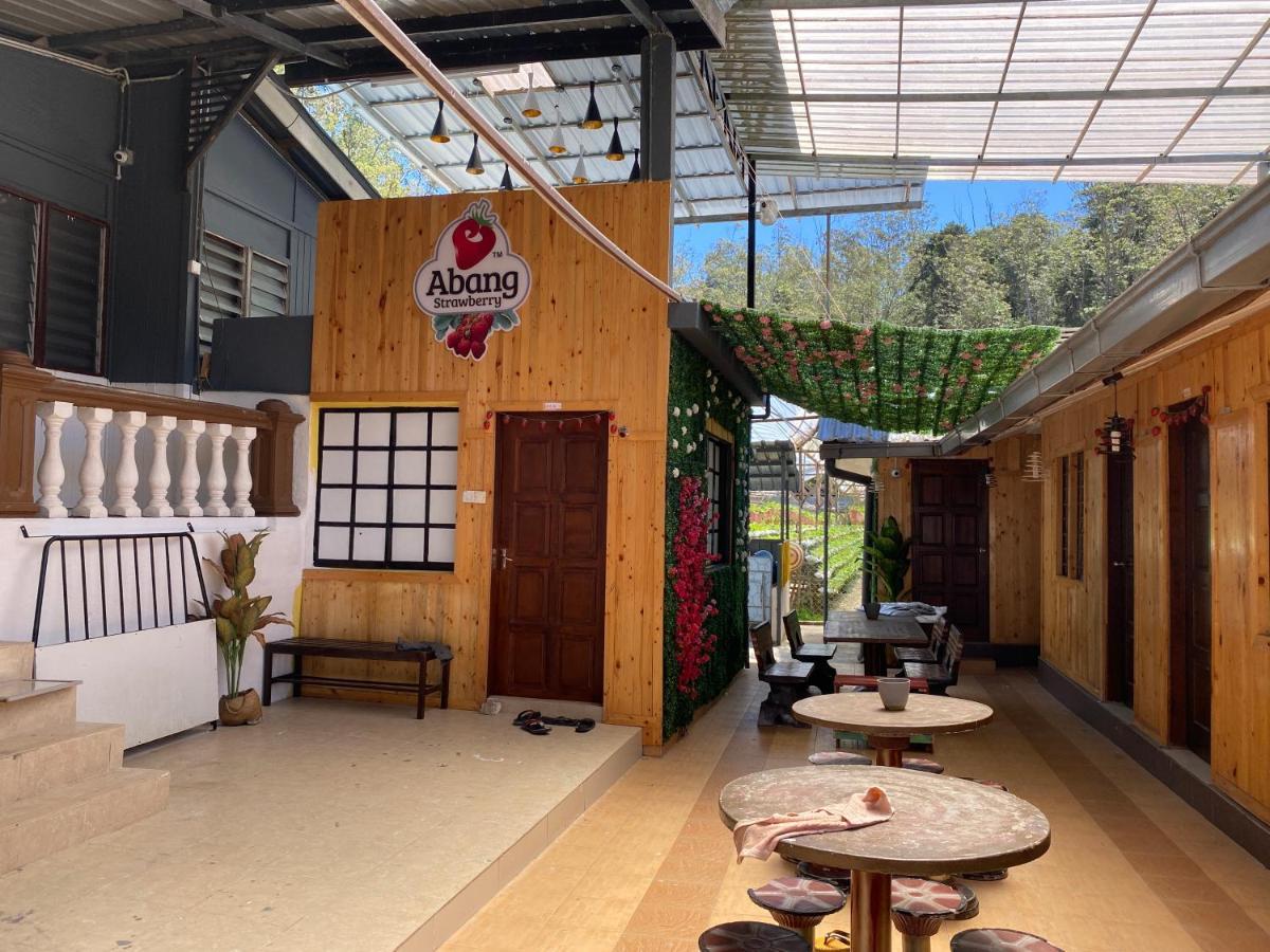Aiza Homestay Opposite Abang Strawberry Taman Sedia Tanah Rata Εξωτερικό φωτογραφία