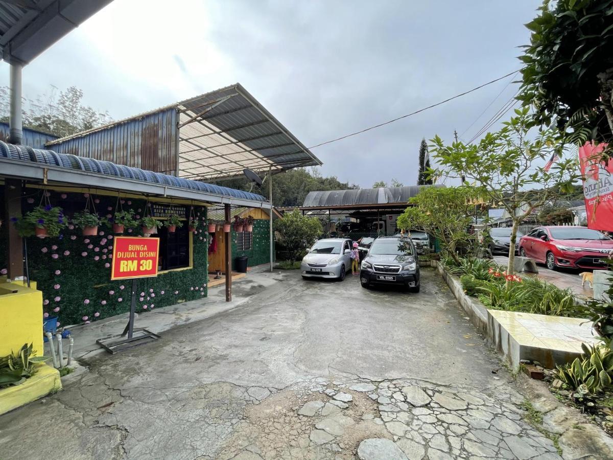 Aiza Homestay Opposite Abang Strawberry Taman Sedia Tanah Rata Εξωτερικό φωτογραφία