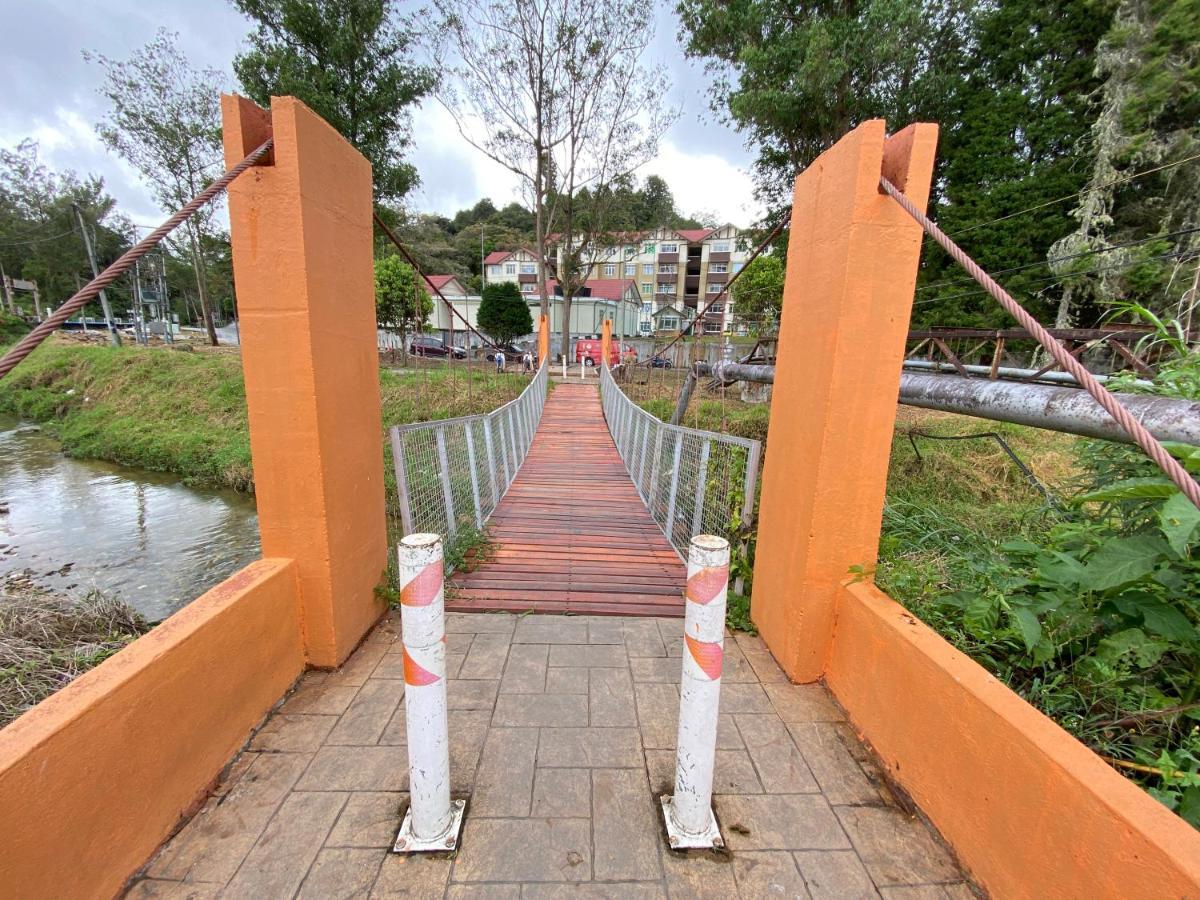 Aiza Homestay Opposite Abang Strawberry Taman Sedia Tanah Rata Εξωτερικό φωτογραφία