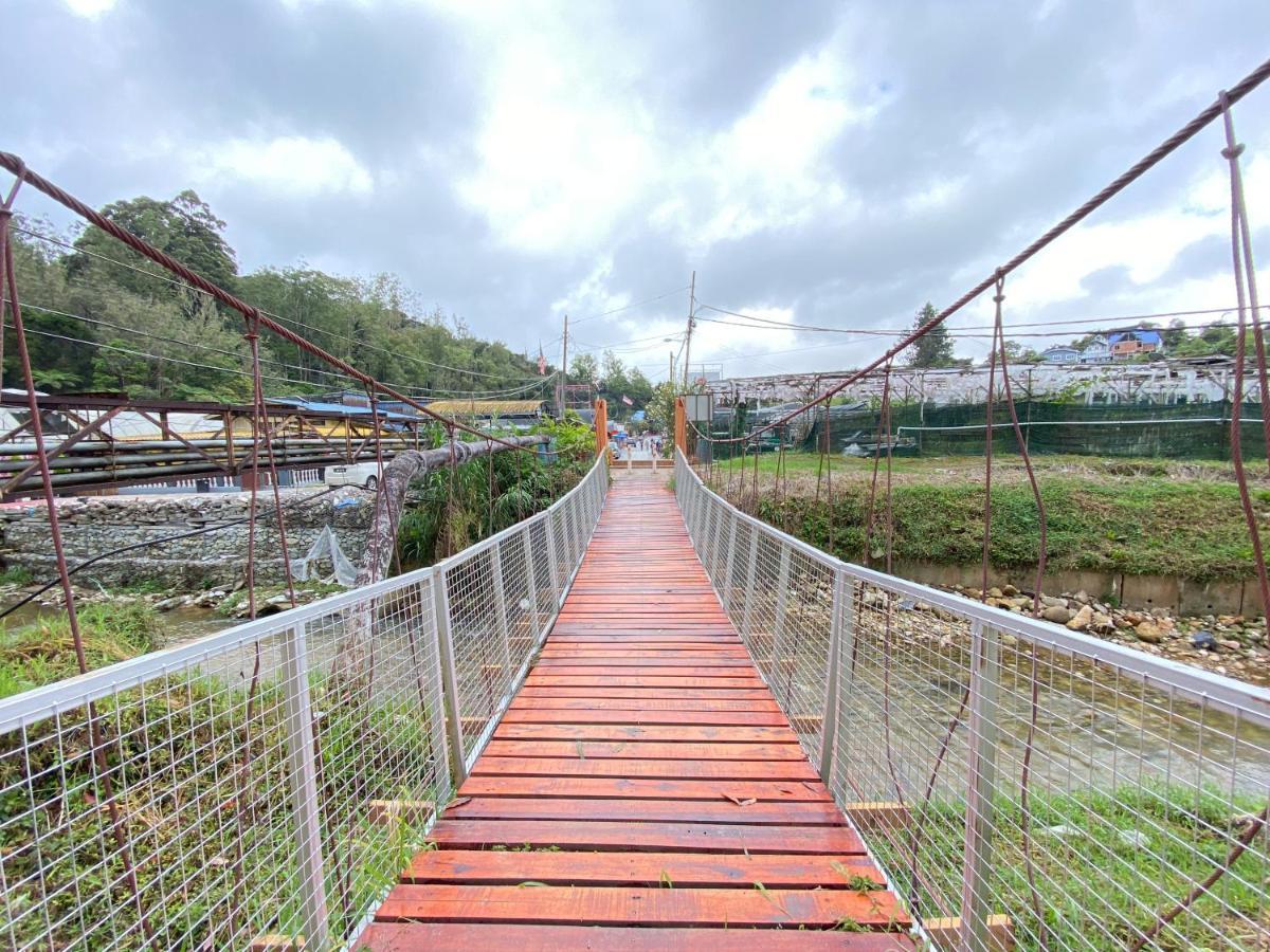 Aiza Homestay Opposite Abang Strawberry Taman Sedia Tanah Rata Εξωτερικό φωτογραφία