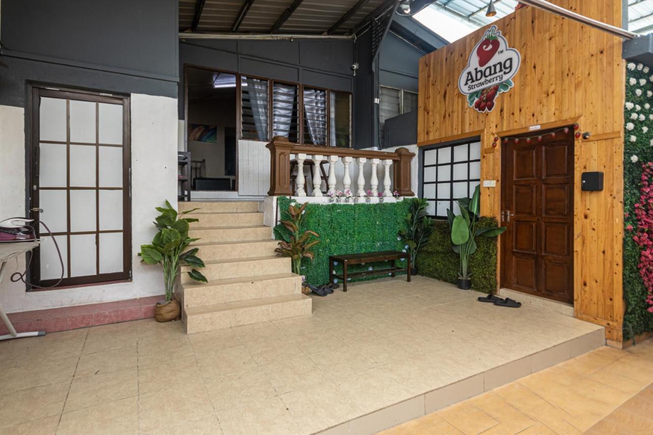Aiza Homestay Opposite Abang Strawberry Taman Sedia Tanah Rata Εξωτερικό φωτογραφία