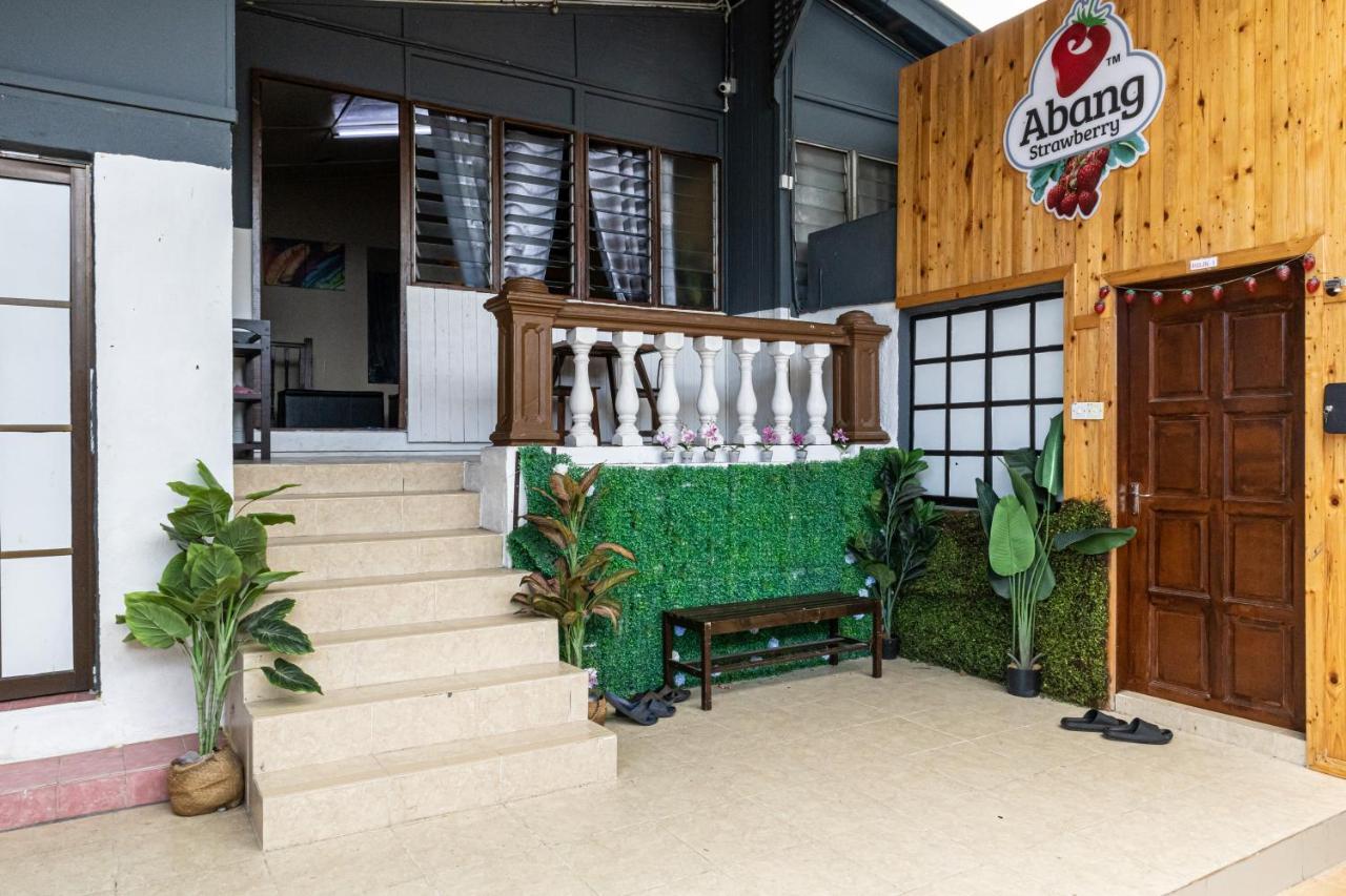 Aiza Homestay Opposite Abang Strawberry Taman Sedia Tanah Rata Εξωτερικό φωτογραφία